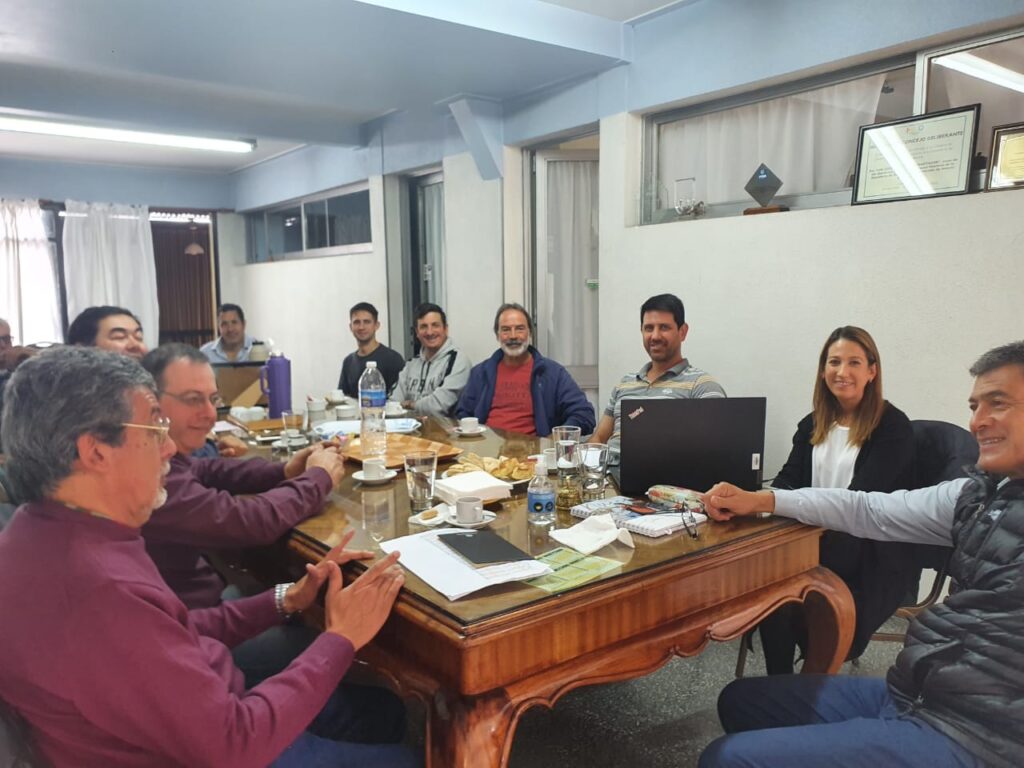 Reunión de la Directora Ejecutiva del FTyC con productores de General Alvear